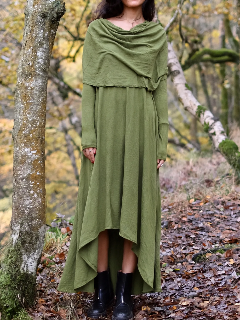 Doppellagiges Langarmkleid mit Cowl-Neck und asymmetrischem High-Low-Saum