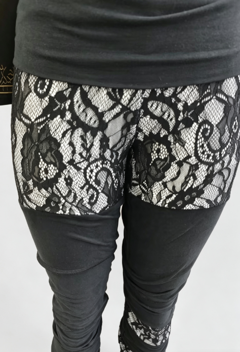Damen Leggings mit Spitze, Lagenlook, Raffdetails und Fußsteg