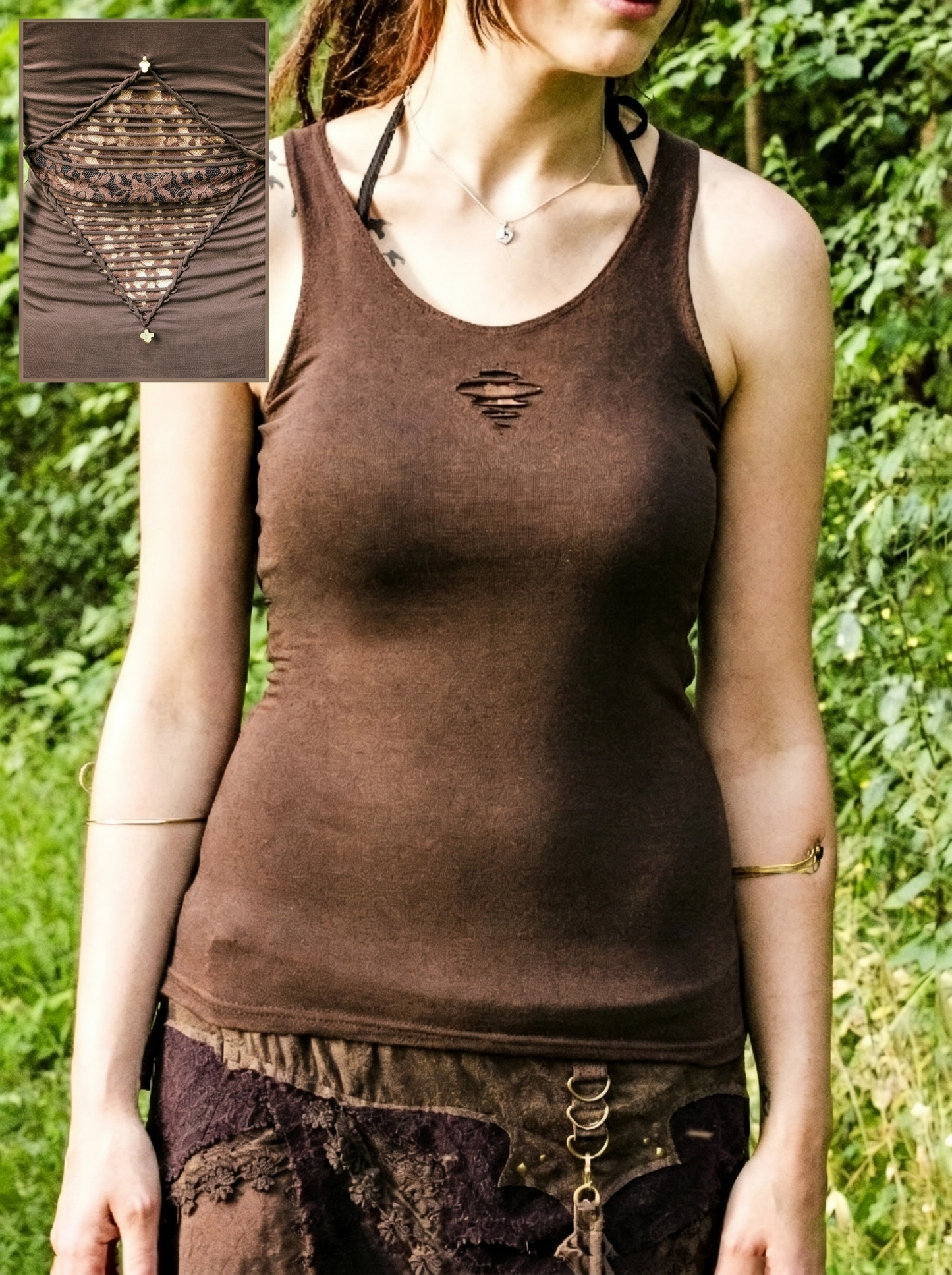 Racerback Cut-Out-Top – mit Spitze und Messingperlen – Braun