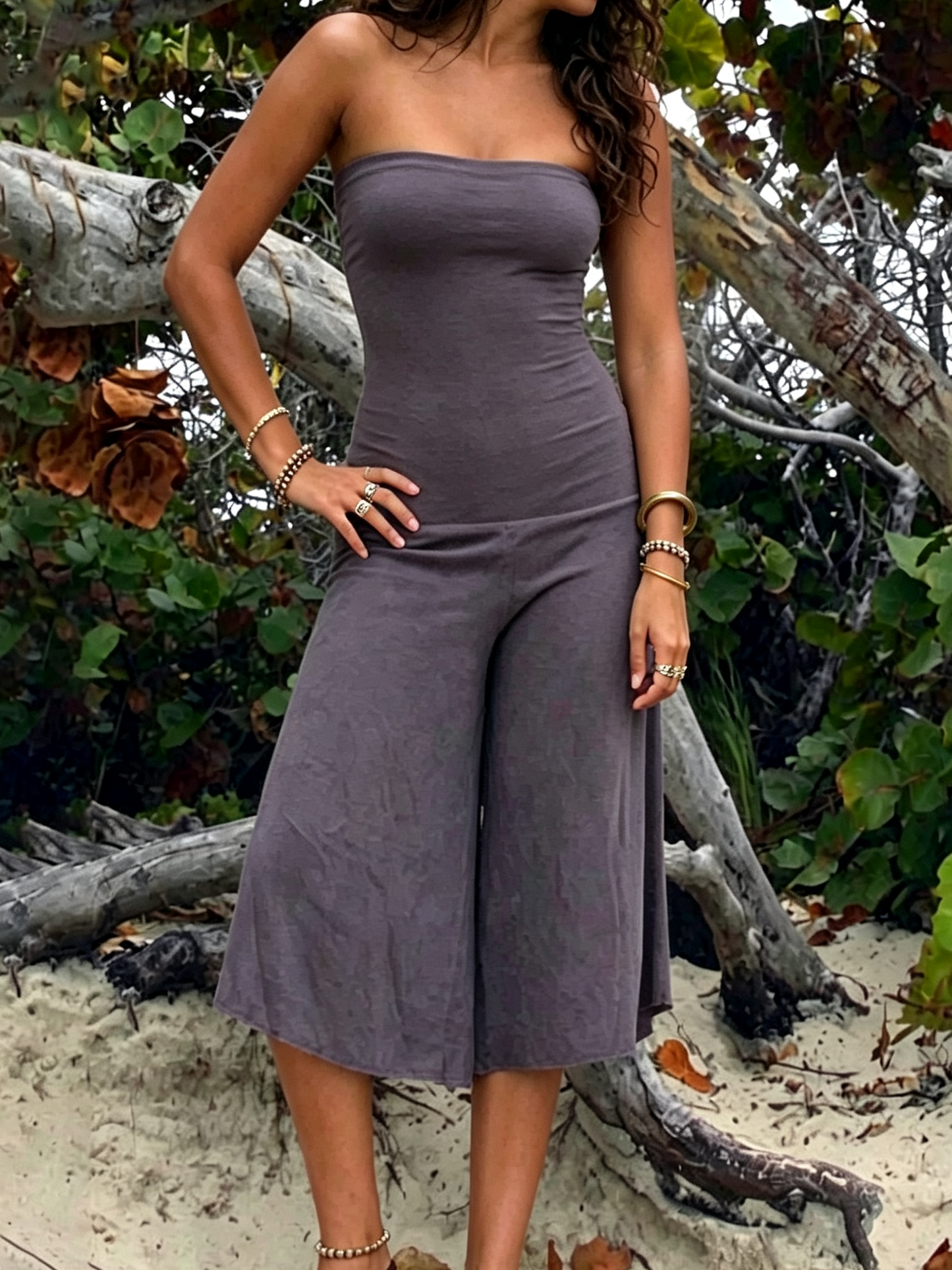 Bandeau-Jumpsuit mit taillierendem Bund und weitem Cropped-Bein