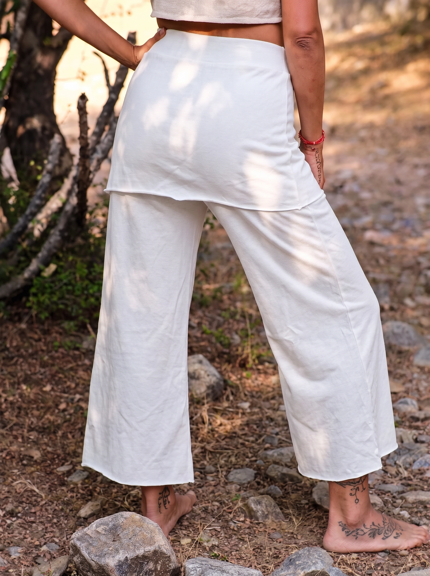 Bohemianische Wide-Leg-Hose im Faux-Zweiteiler-Rockstil