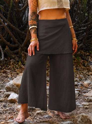 Bohemianische Wide-Leg-Hose im Faux-Zweiteiler-Rockstil