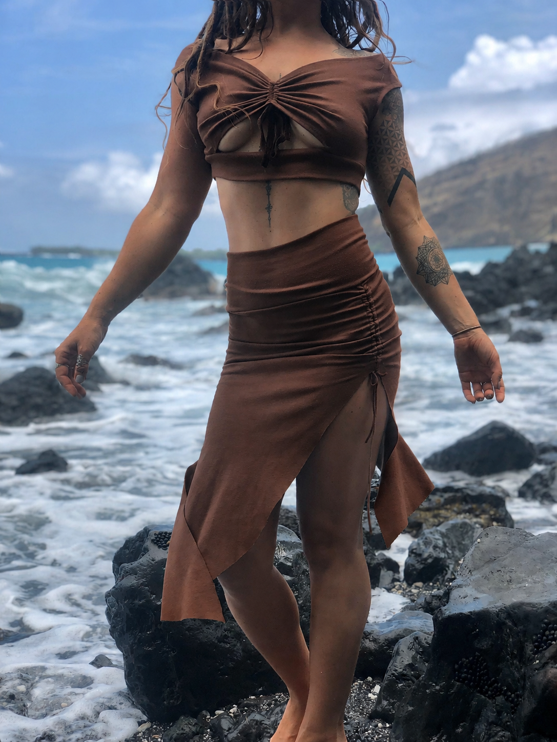Winged Pixie Cinch Skirt | Fae- & Fairy-asymmetrischer Rock mit hoher Taille und breitem Bund
