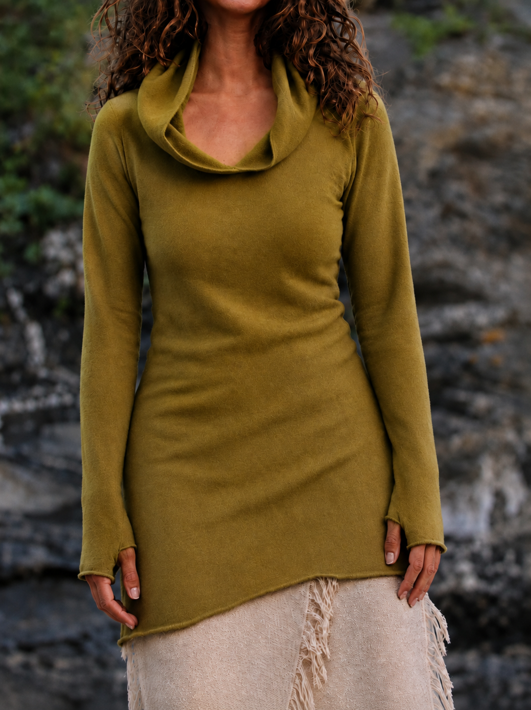 Longline-Stricktop mit drapiertem Wasserfallausschnitt