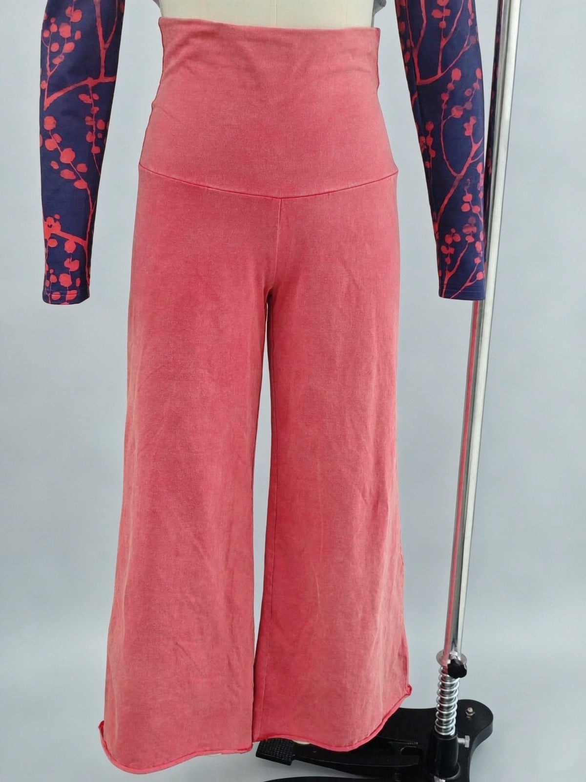 High-Waist Cropped-Hose mit Drapierung und weitem Bein